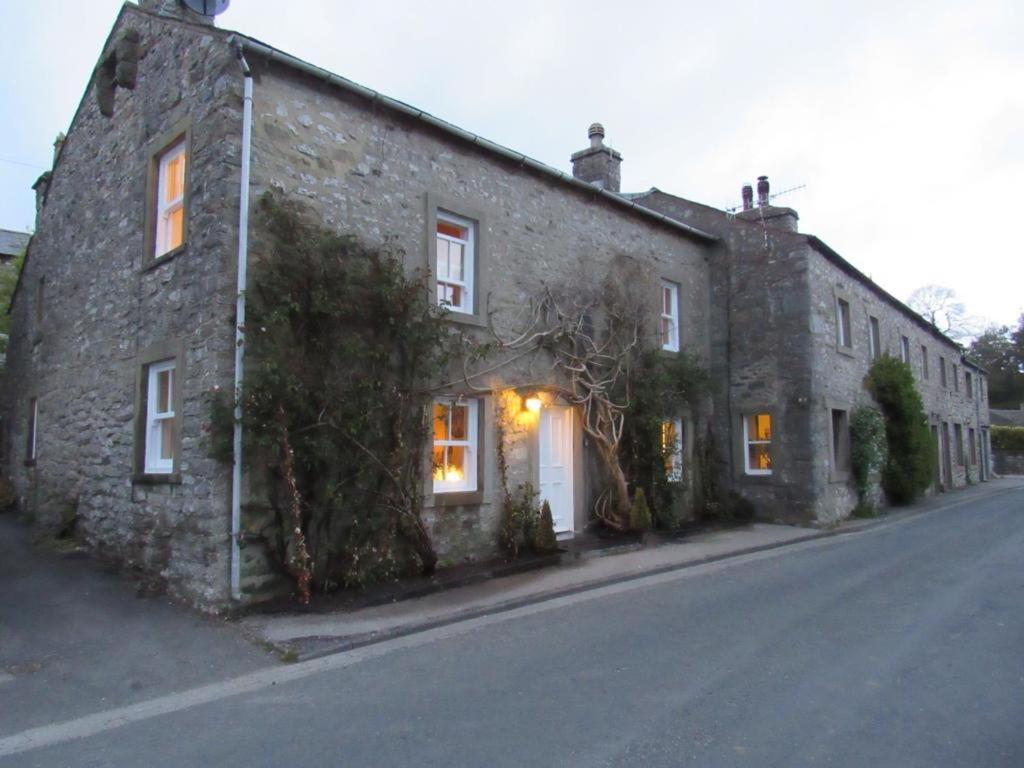 5 Star Cottage On The Green With Log Burner - Dog Friendly 오스트윅 외부 사진