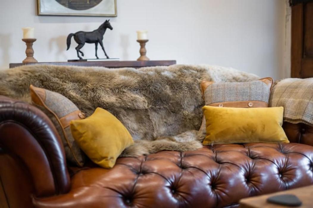 5 Star Cottage On The Green With Log Burner - Dog Friendly 오스트윅 외부 사진