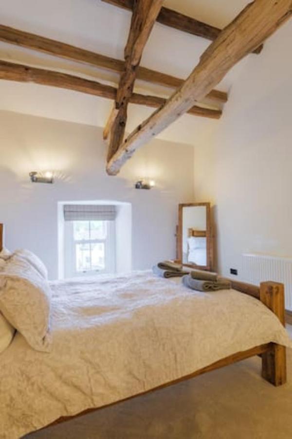 5 Star Cottage On The Green With Log Burner - Dog Friendly 오스트윅 외부 사진