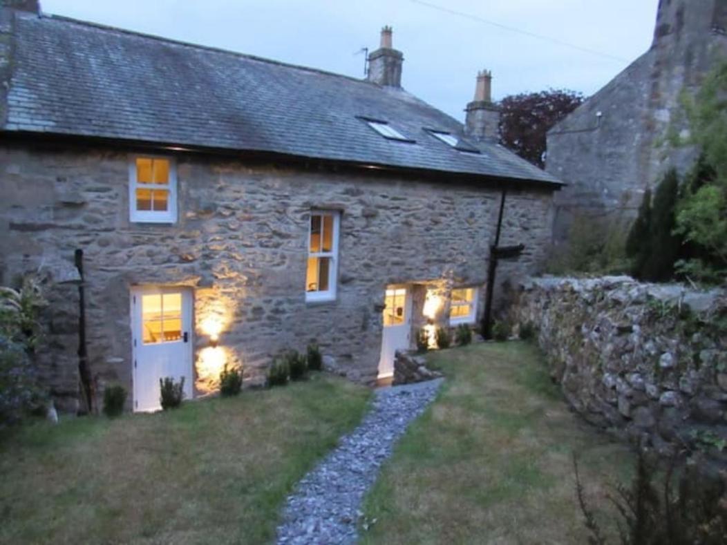 5 Star Cottage On The Green With Log Burner - Dog Friendly 오스트윅 외부 사진