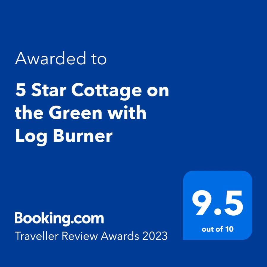 5 Star Cottage On The Green With Log Burner - Dog Friendly 오스트윅 외부 사진